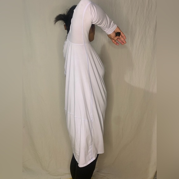 Lululemon - Picture 4 of 16